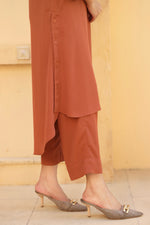 Terracotta asymmetrical hem shirt